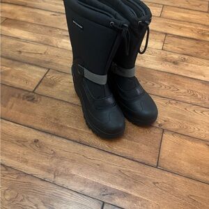 Kamik Black Snow Boots with Adjustable Strap